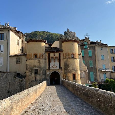 L'Orbitelle Leilighet Entrevaux Eksteriør bilde