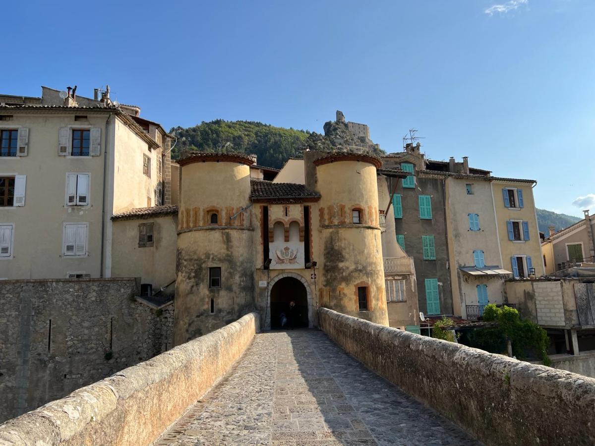 L'Orbitelle Leilighet Entrevaux Eksteriør bilde